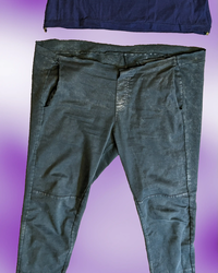 <p>Do you have a pair of low-rise pants sitting neglected in your closet? Maybe they no longer fit as well as they used to, or perhaps the low-rise trend isn't your style anymore. But before you consider tossing them aside, let me share a little secret with you!</p>
